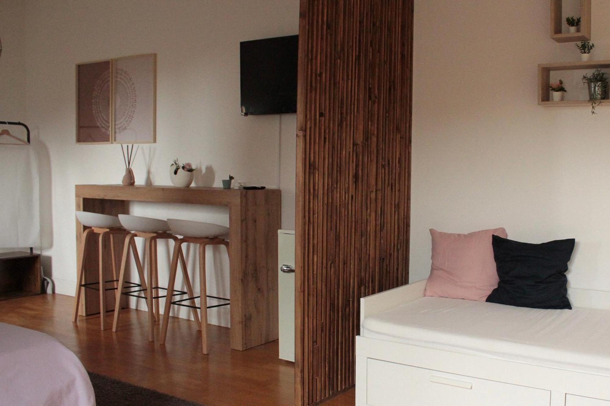La Pietra Nera - Etna Home คาตาเนีย ภายนอก รูปภาพ